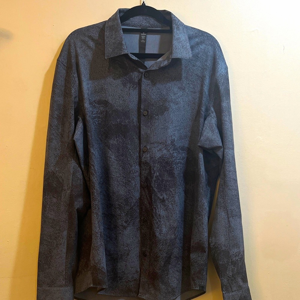 lululemon Men's L Gray/Black Geometric Performance Long Sleeve Button-Up Shirt